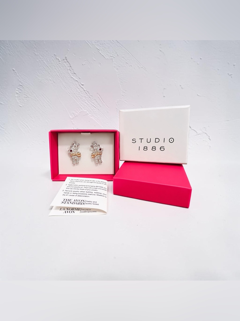 Studio 1886 Avon Rhinestone Reindeer Earrings – NIB